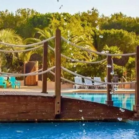 Chalets Met Buitenkeuken Op Camping Lei Suves - Joycasa Roquebrune-sur-Argens Eksteriør billede