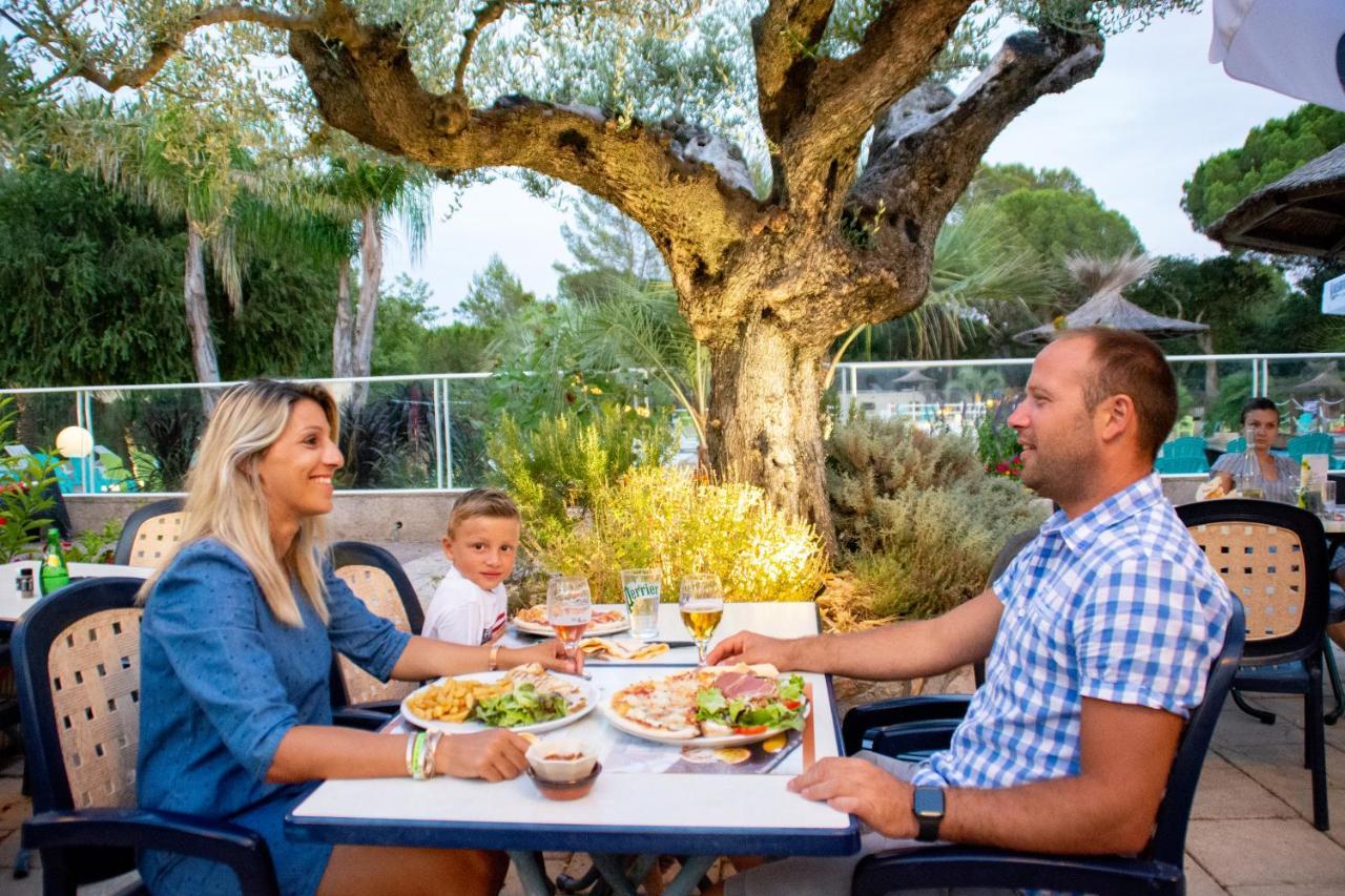 Chalets Met Buitenkeuken Op Camping Lei Suves - Joycasa Roquebrune-sur-Argens Eksteriør billede