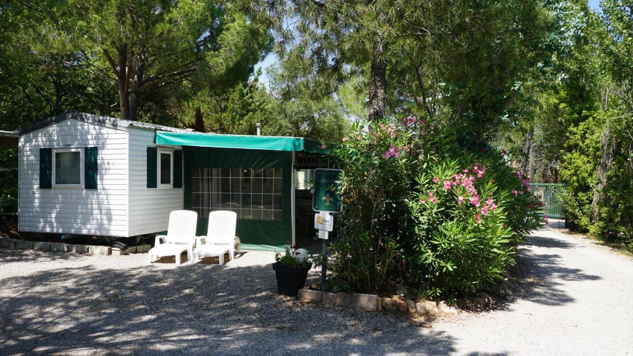 Chalets Met Buitenkeuken Op Camping Lei Suves - Joycasa Roquebrune-sur-Argens Eksteriør billede