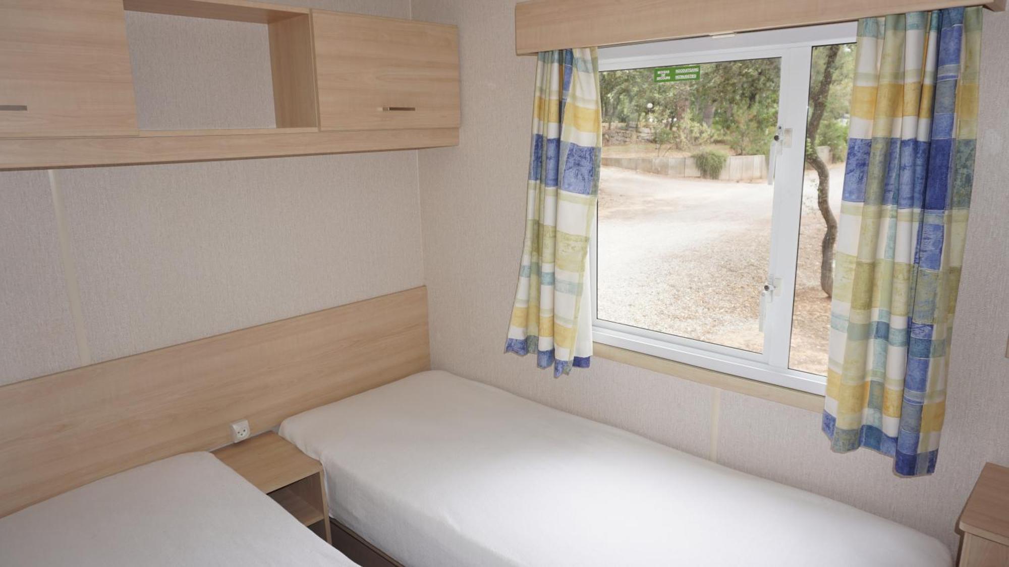Chalets Met Buitenkeuken Op Camping Lei Suves - Joycasa Roquebrune-sur-Argens Værelse billede