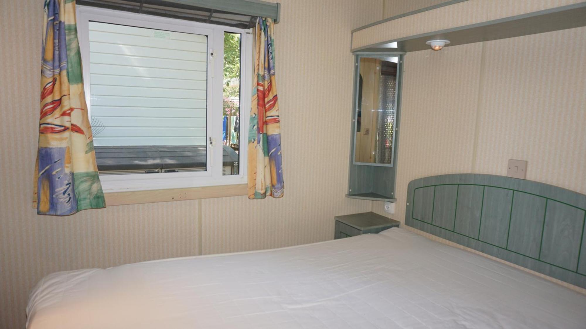 Chalets Met Buitenkeuken Op Camping Lei Suves - Joycasa Roquebrune-sur-Argens Værelse billede