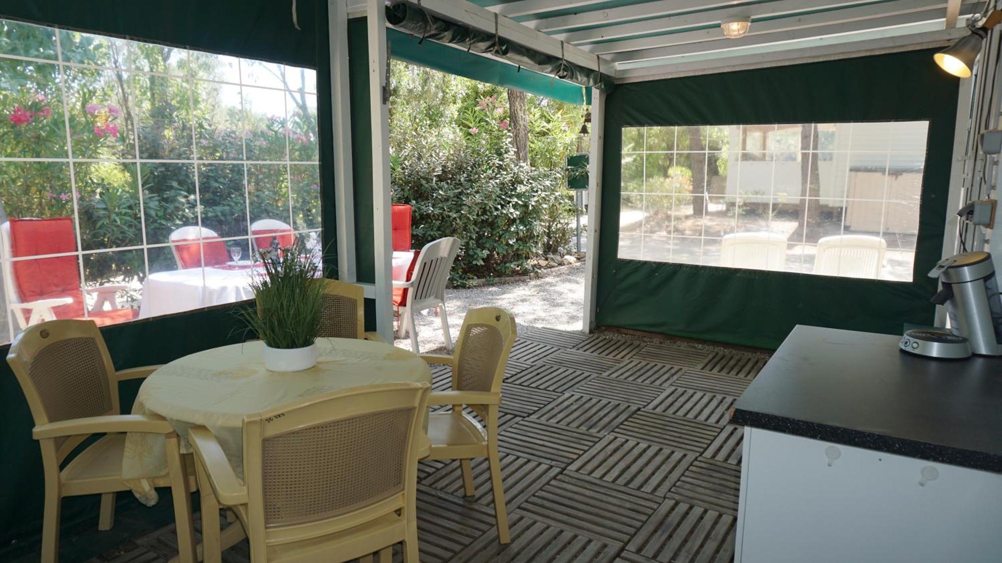 Chalets Met Buitenkeuken Op Camping Lei Suves - Joycasa Roquebrune-sur-Argens Værelse billede